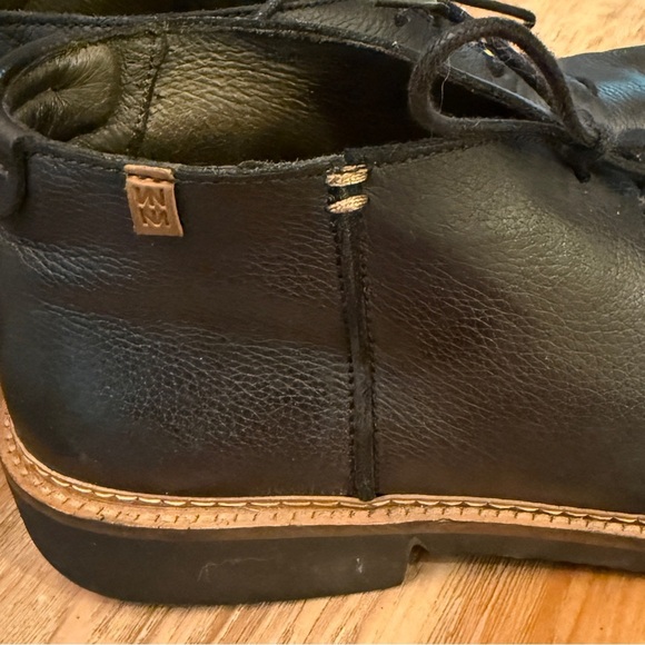 El Naturalista Black Chukka Boots with Leather Upper and Rubber Sole - Picture 3 of 5
